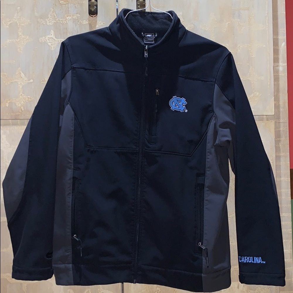Colosseum North Carolina TarHeels Softshell jacket
